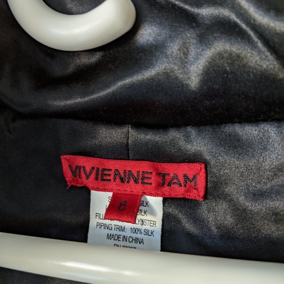 Black n white  Vivienne Tam silk insulated jacket - Picture 8 of 14